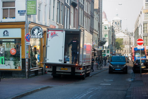  Vervoer via de Amsterdamse grachten? Drie manieren om je als ondernemer voor te bereiden op zero-emissie zones