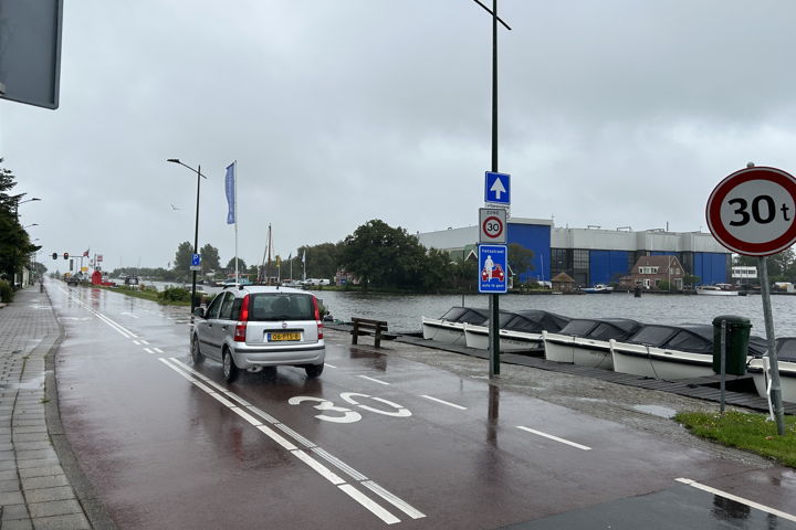Een gedeelte van de Ringdijk is omgetoverd tot fietsstraat
