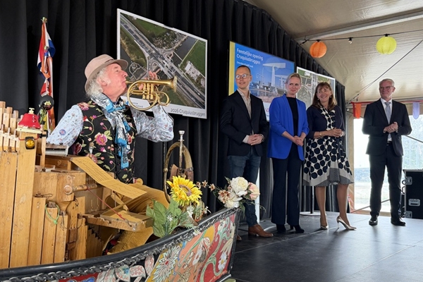  Cruquiusbruggen feestelijk geopend