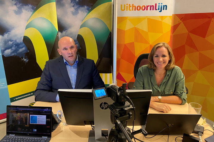 Dennis Huijmans van Dura Vermeer en Marieke Hietbrink van MET.