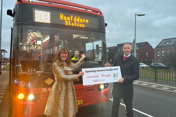 Feestelijk opening nieuwe R-net buslijn 343 bij halte SKWA