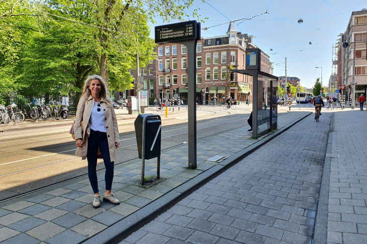 'Juist van zorgmedewerkers hoorden we in het begin dat ze soms een uur extra onderweg waren. Terwijl: dat zijn juist de mensen die je wilt ontzorgen: waar we voor applaudisseren'