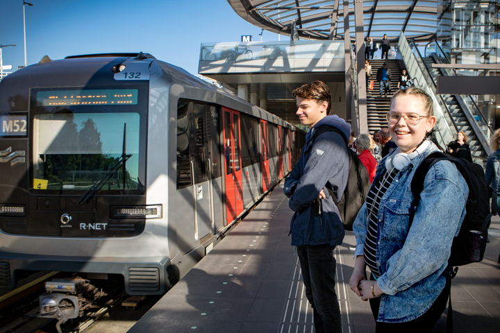 De Noord/Zuidlijn moet worden doorgetrokken, vinden de deelnemers aan de digitale bijeenkomst over de bereikbaarheid van Groot Schiphol