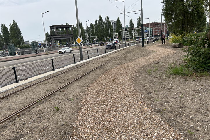 Overbrengspoor die door Rietlandpark loopt