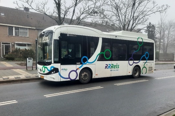 EBS haalt acht bussen uit IJssel-Vecht naar Zaanstreek-Waterland