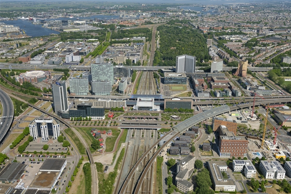 Samenwerkingsovereenkomst Sloterdijk-Amsterdam centrum getekend