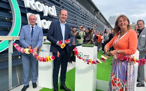 Voetgangersbrug bij Royal FloraHolland officieel geopend