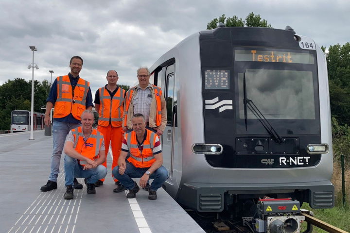 De M7 testers van links naar rechts. Boven: Jeroen, Viktor en Jouke, beneden: David en Sjir