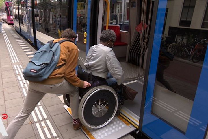 Nog niet iedereen is even gelukkig met de rolstoelplank, maar we werken er hard aan.