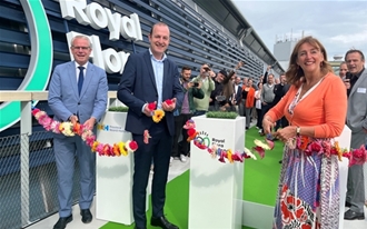 Voetgangersbrug bij Royal FloraHolland officieel geopend